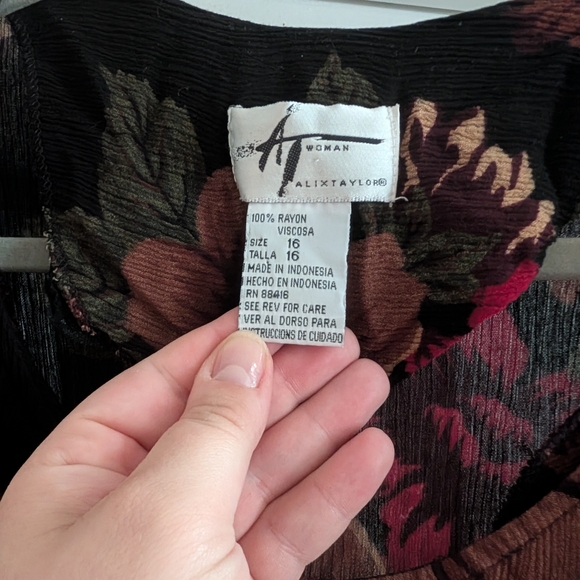 Vintage Floral Women's Dress - Picture 3 of 3